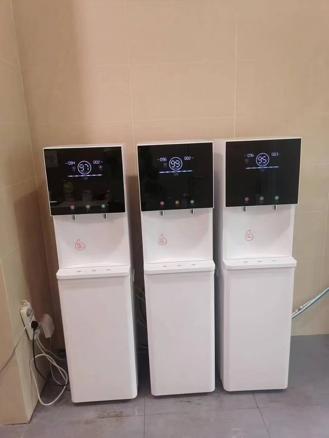 直饮水机租赁vs桶装水：谁才是校园饮水的最优解